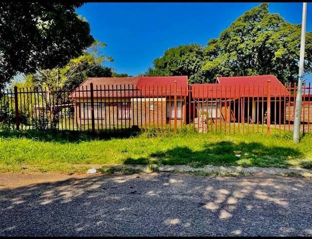 3 BEDROOM HOUSE FOR SALE IN THERESA PARK